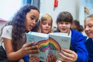 Children's Rainbow Good News Bible