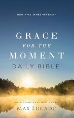 NKJV, Grace for the Moment Daily Bible, Softcover, Comfort Print