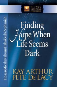 Finding Hope When Life Seems Dark [eBook]