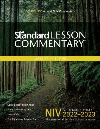 NIV® Standard Lesson Commentary® Large Print Edition 2022-2023