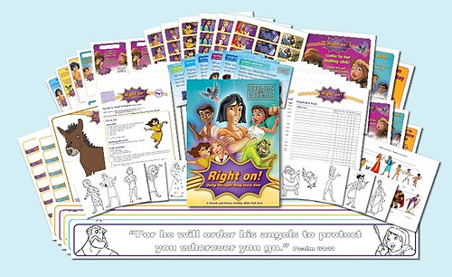 Right On Friends and Heroes Holiday Club Additional Kit