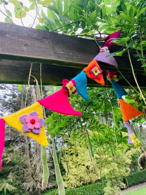 Handmade Felt Bright Blooms Bunting 200cm Garland Home Decoration