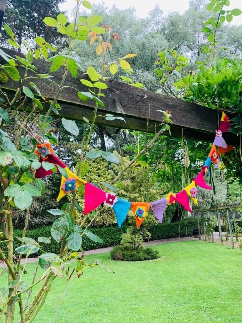 Handmade Felt Bright Blooms Bunting 200cm Garland Home Decoration