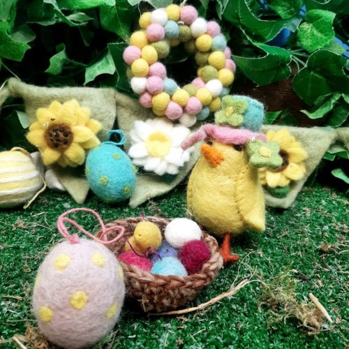 Handmade Felt Easter Mini Bubble Wreath Hanging Decoration