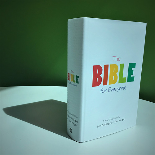 The Bible for Everyone, White, Hardback, Series of Commentaries, Introductions, Maps and Glossaries of Key-Words