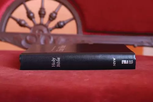 NIV, Value Pew and Worship Bible, Hardcover, Black