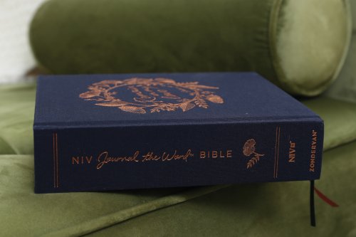 NIV, Journal the Word Bible (With Space for Your Own Artwork), Cloth over Board, Navy, Red Letter, Comfort Print