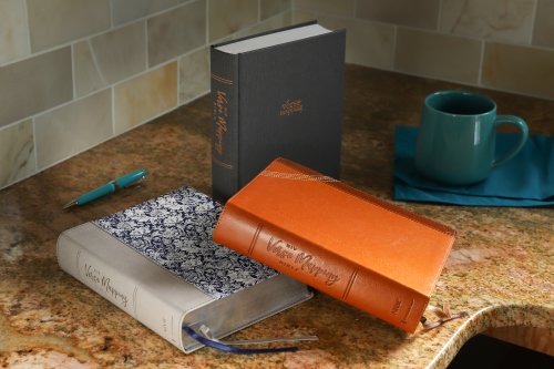 NIV, Verse Mapping Bible, Leathersoft, Navy Floral, Comfort Print