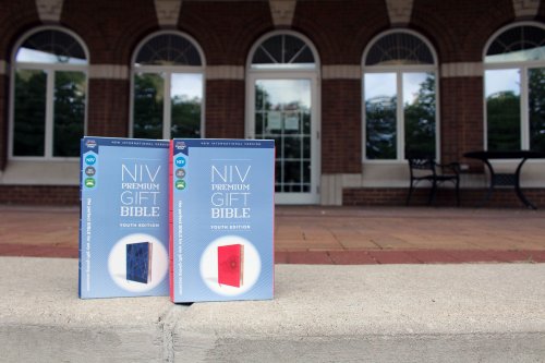 NIV, Premium Gift Bible, Youth Edition, Leathersoft, Coral, Red Letter, Comfort Print