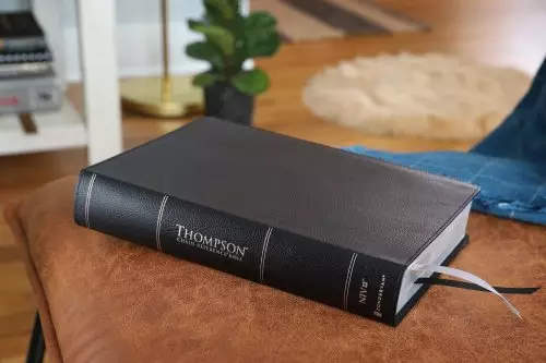 NIV, Thompson Chain-Reference Bible, European Bonded Leather, Black, Red Letter, Comfort Print