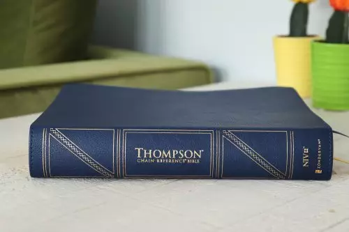 NIV, Thompson Chain-Reference Bible, Leathersoft, Navy, Red Letter, Comfort Print