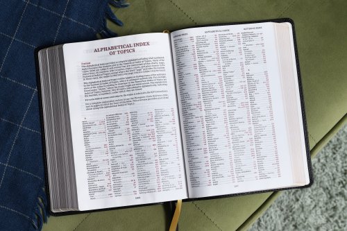 KJV, Thompson Chain-Reference Bible, Leathersoft, Black, Red Letter, Comfort Print