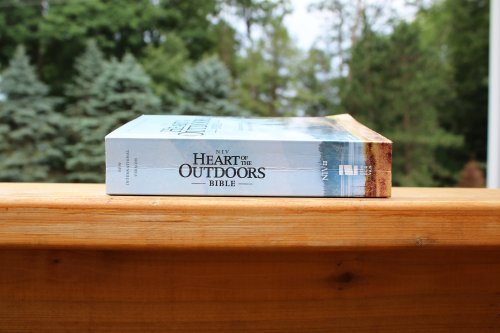 NIV, Heart of the Outdoors Bible, Paperback, Comfort Print