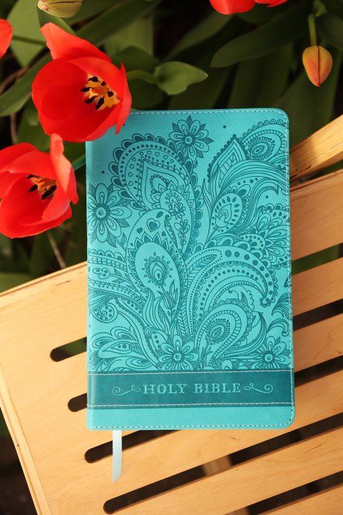 NIV, Bible for Teen Girls, Leathersoft, Blue, Thumb Indexed Tabs