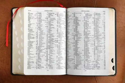 NASB, Thompson Chain-Reference Bible, Bonded Leather, Black, Red Letter, 1977 Text, Thumb Indexed