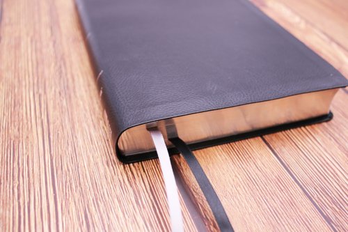 NIV Thinline Reference Bible, Large Print, European Bonded Leather, Black, Red Letter, Thumb Indexed, Comfort Print