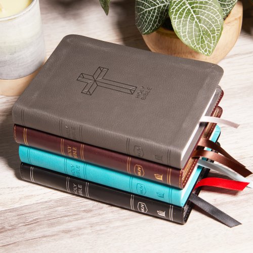 NKJV, Value Thinline Bible, Compact, Imitation Leather, Black, Red Letter Edition