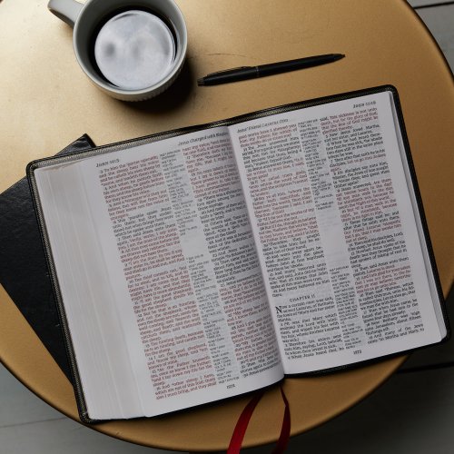 KJV, Reference Bible, Giant Print, Bonded Leather, Black, Red Letter Edition