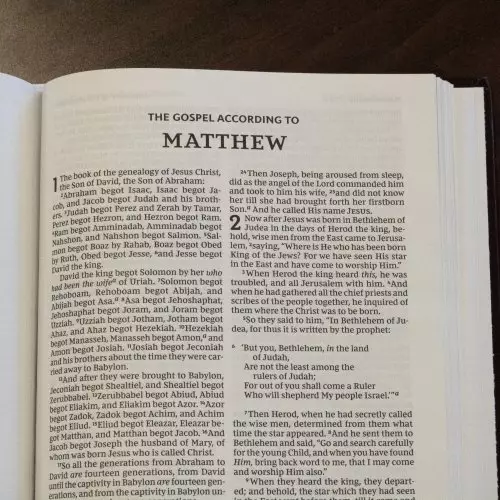 NKJV Pew Bible