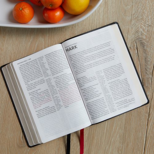 NKJV Holy Bible, Giant Print Center-Column Reference Bible, Black Leather-look, 72,000+ Cross References, Red Letter, Comfort Print: New King James Version