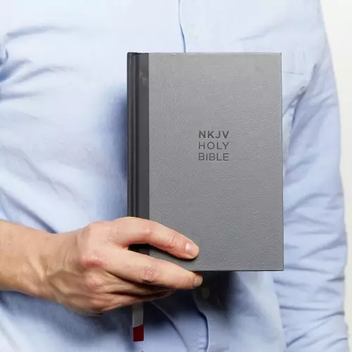 NKJV, Compact Single-Column Reference Bible, Hardcover, Gray, Comfort Print