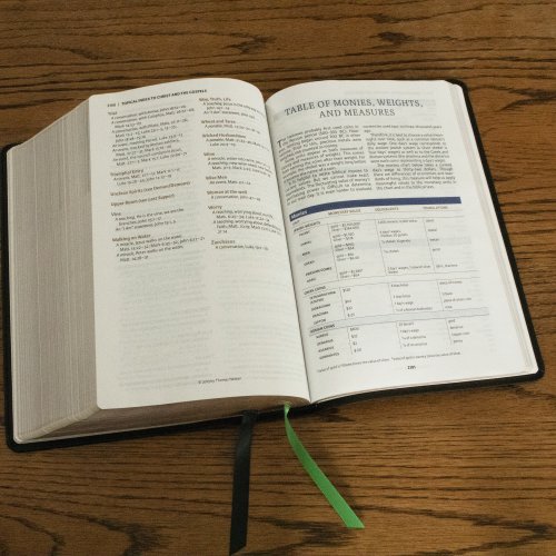 Evangelical Study Bible: Christ-centered. Faith-building. Mission-focused. (NKJV, Hardcover, Red Letter, Large Comfort Print)