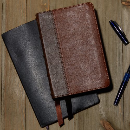 KJV Holy Bible: Compact, Brown Leathersoft, Comfort Print: King James Version (Maclaren Series)