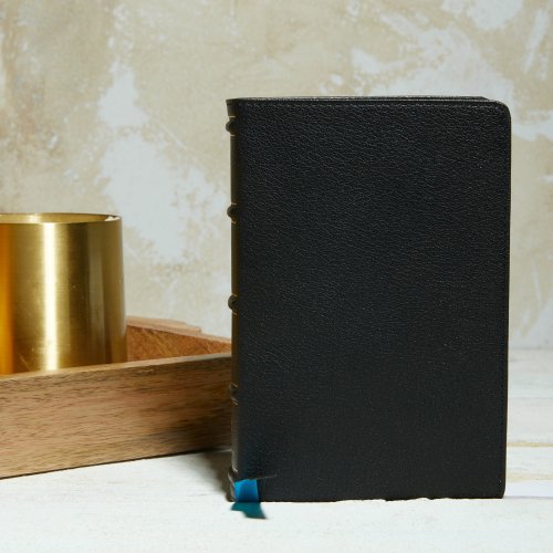 KJV Holy Bible: Compact, Black Genuine Leather, Comfort Print: King James Version (Maclaren Series)