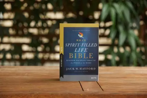 By the Book Series: Spirit-Filled Life, Acts, Paperback, Comfort Print: Kingdom Equipping Through the Power of the Word