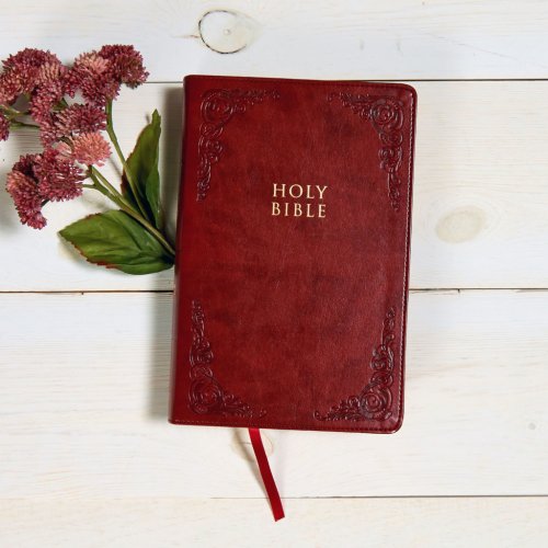 CSB Large Print Personal Size Reference Bible, Burgundy LeatherTouch, Indexed