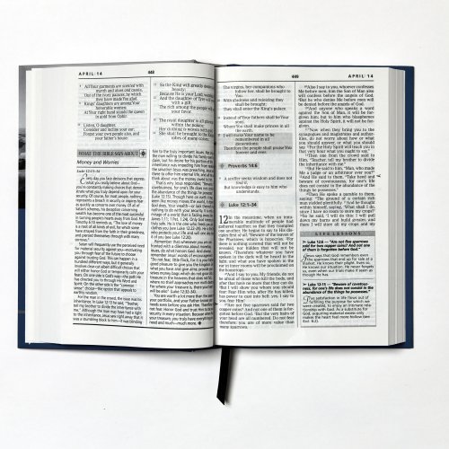 NKJV Life Principles Daily Bible: Paperback