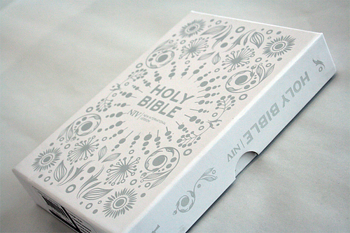 NIV Pocket White Gift Bible