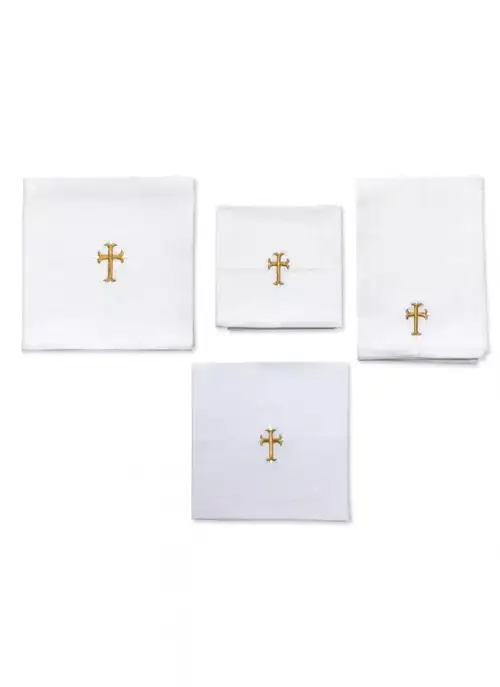 NEW Set of 4 Linen with Gold Cross