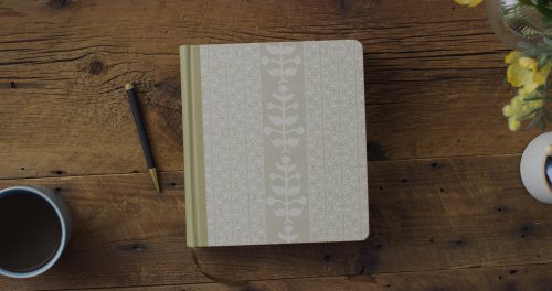 ESV Journaling Study Bible, Artist Series (Cloth over Board, Lulie Wallace, Isa)