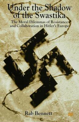 Under the Shadows of Swastika By R Bennett (Hardback) 9780333656020