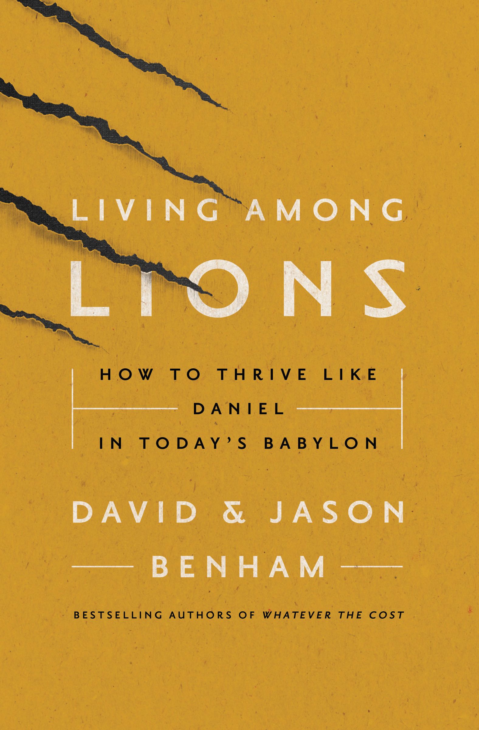 Living Among Lions By David and Jason Benham (Paperback) 9780718076412