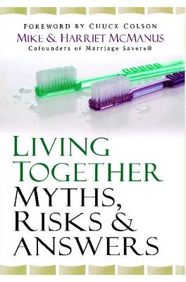 Living Together By Mc Manus Mike (Paperback) 9781476709734