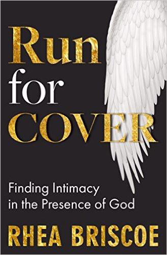 Run For Cover By Briscoe Rhea (Paperback) 9781619582231